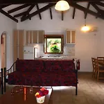 Mikro Xorio Aparthotel