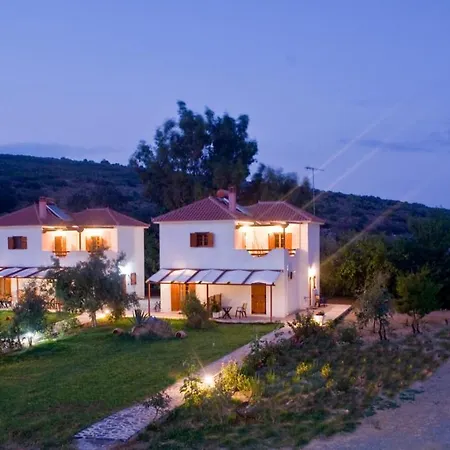 Mikro Xorio Aparthotel 3*