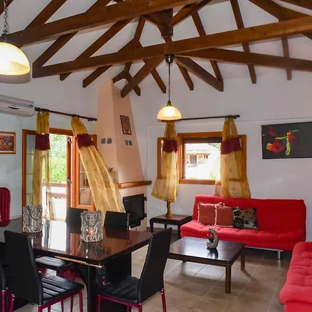 公寓式酒店 Mikro Xorio 3*