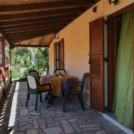 Mikro Xorio 3* Vathi (Peloponnese)