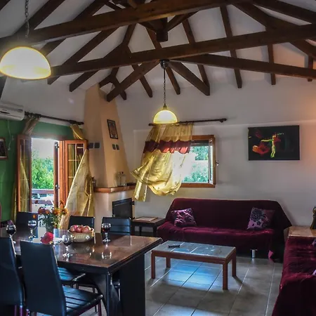 Aparthotel Mikro Xorio 3*