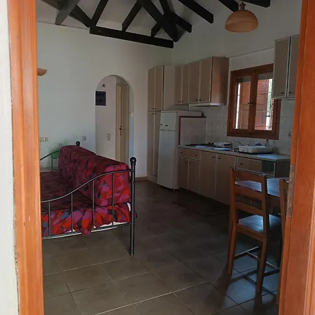 Mikro Xorio 3* Vathi