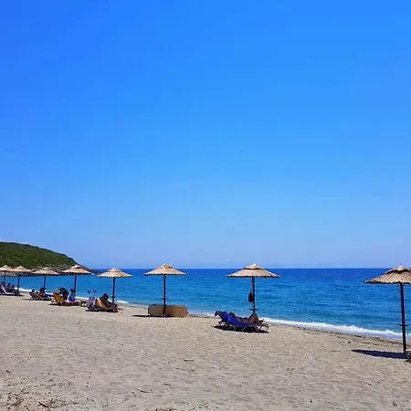 Ξενοδοχείο με διαμερίσματα Mikro Xorio 3*