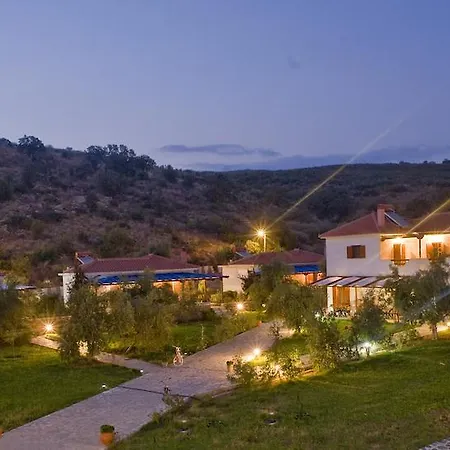 Апарт-отель Mikro Xorio Вати