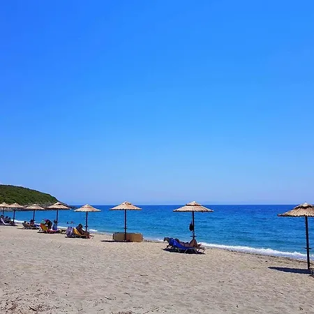 Ξενοδοχείο με διαμερίσματα Mikro Xorio 3*