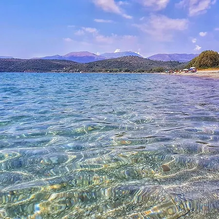 Ξενοδοχείο με διαμερίσματα Mikro Xorio 3*