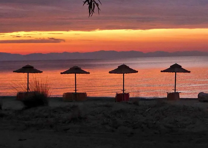 Aparthotel Mikro Xorio 3*