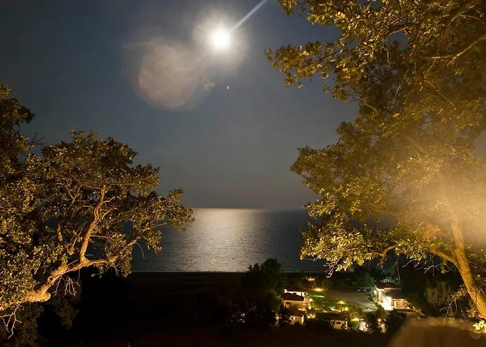 Апарт-отель Mikro Xorio Вати